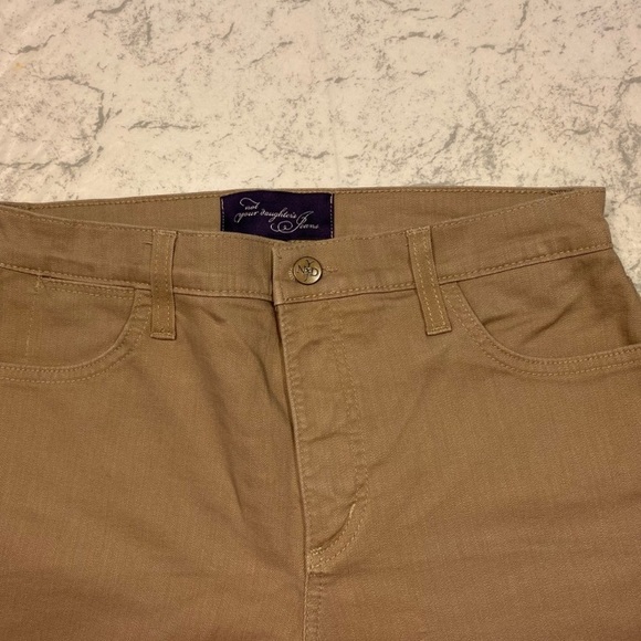 NYDJ Tan Straight Leg Jeans- NWOT! - Picture 3 of 9